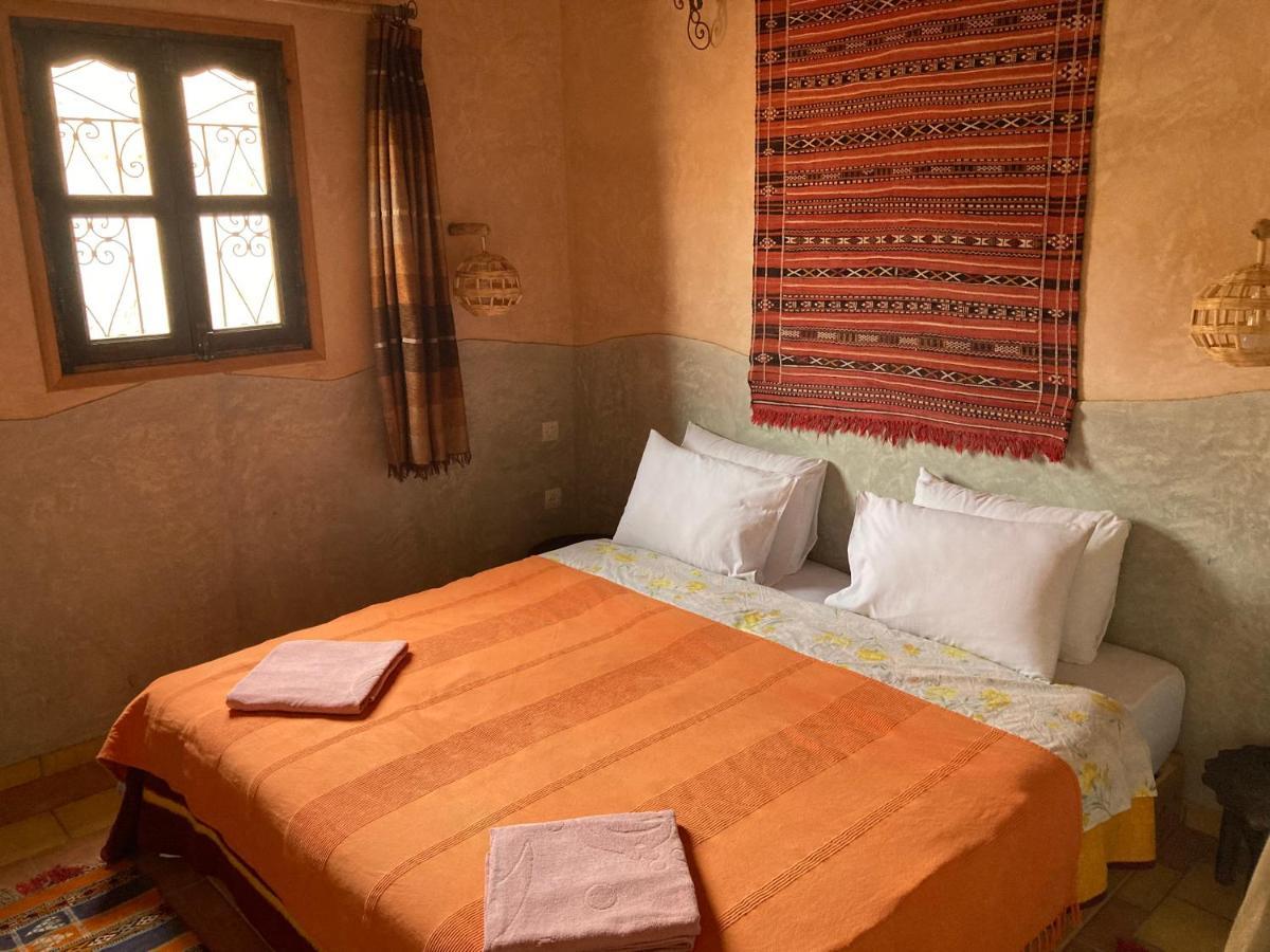 Les 4 Saisons Du Dades Bed & Breakfast Aït Idaïr Екстериор снимка